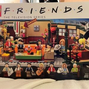 LEGO Friends TV Show Central Perk Set